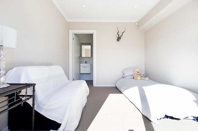 To Let 5 Bedroom Property for Rent in Chapman